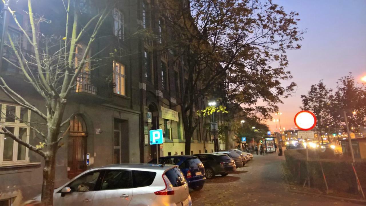 R&R Apart Cracow Krakau Buitenkant foto